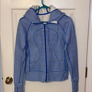 Lululemon Scuba Hoodie. Size 6